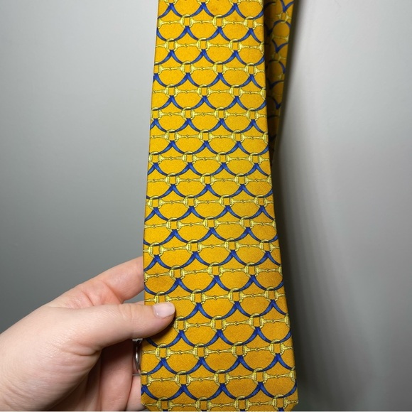 Brooks Brothers yellow & blue horse bit print 100% silk career office neck tie - Picture 2 of 5